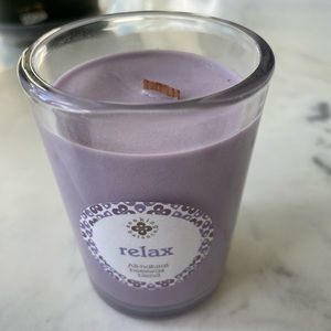 NIB Lavender Geranium Relax Crackle Candle
